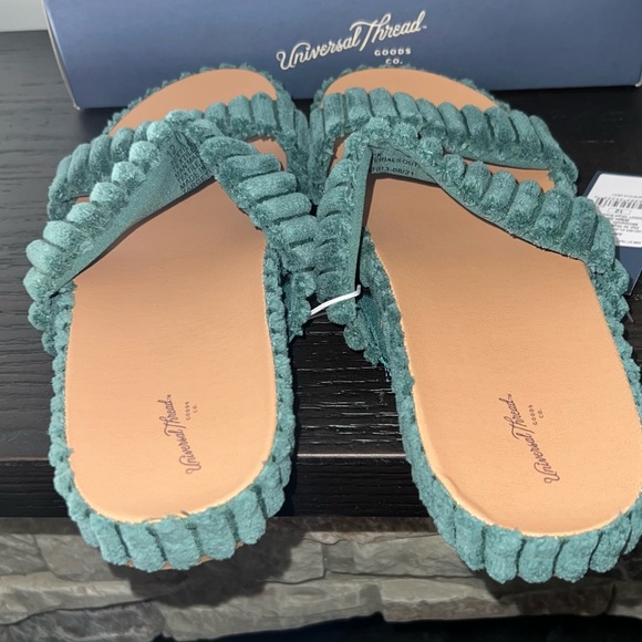 Terry Slides - Picture 3 of 4